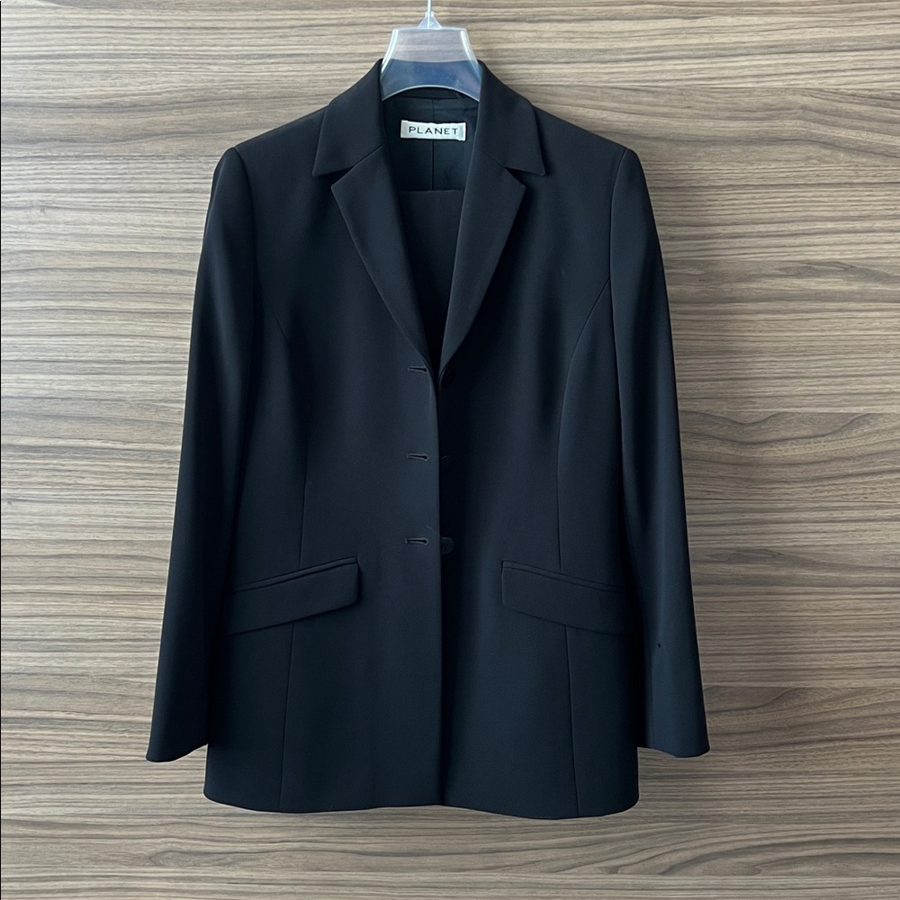 Women's suit: jacket, pants, skirt